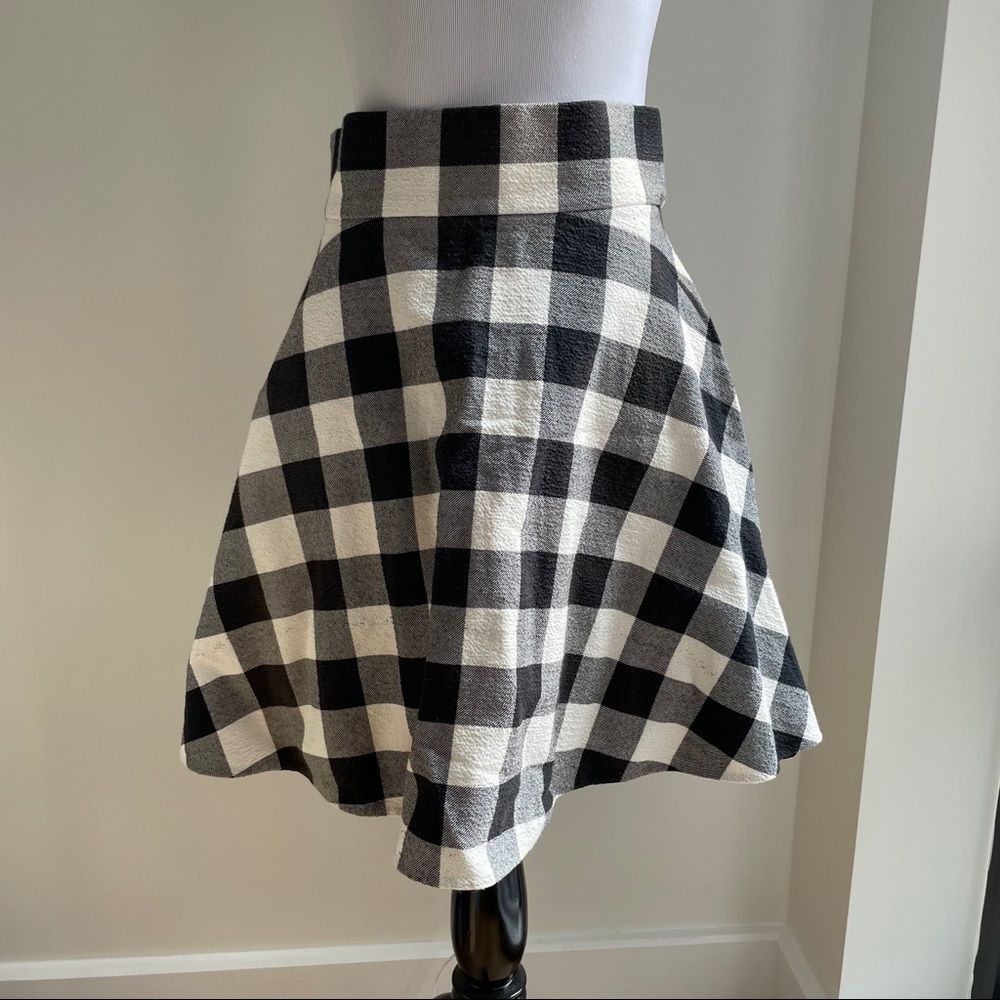 Dolce and Gabbana checker skirt - size 2/4